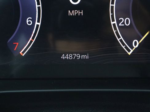 Used 2023 Jeep Grand Cherokee Altitude image 31