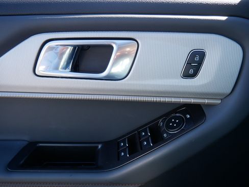 Used 2026 Ford Explorer Active w/ Active Comfort Package image 27