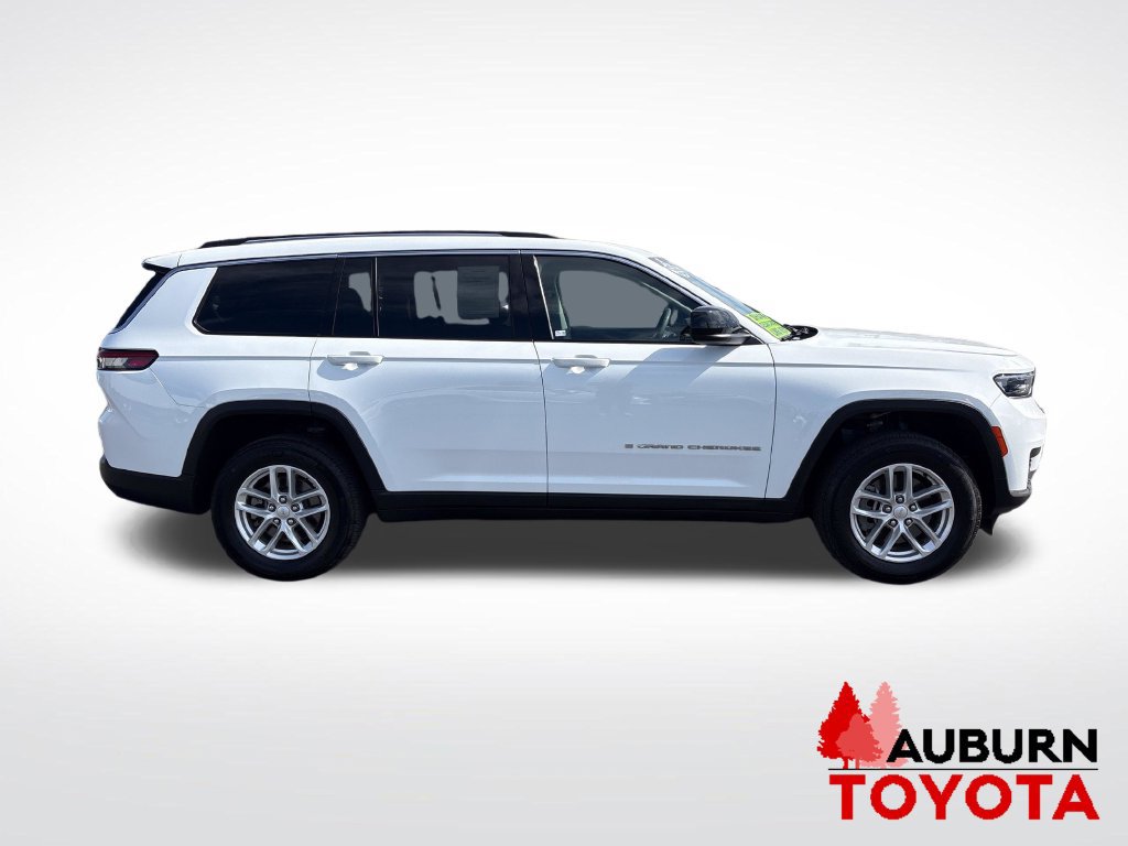 Used 2023 Jeep Grand Cherokee L Laredo AWD/4WD image 4