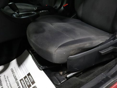 Used 2014 Chrysler 200 LX image 11