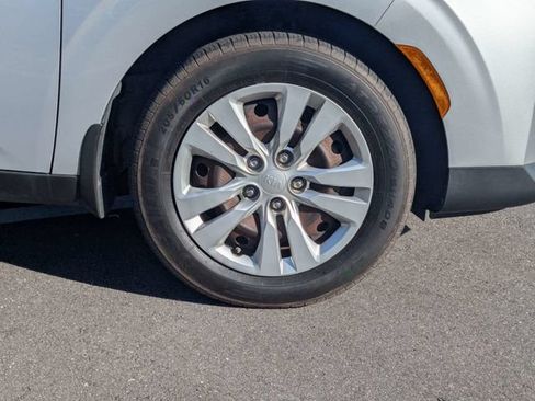 Used 2020 Kia Soul LX FWD image 10