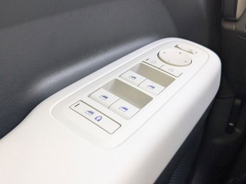 New 2026 Hyundai Santa Fe SE image 27