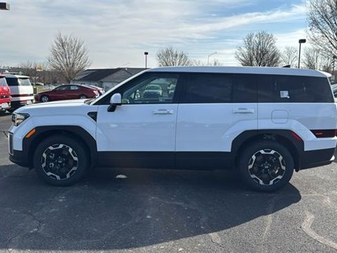 New 2026 Hyundai Santa Fe SE image 8