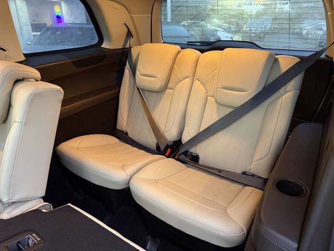 Used 2017 Mercedes-Benz GLS 450 GLS 450 AWD 4MATIC 4dr SUV image 24