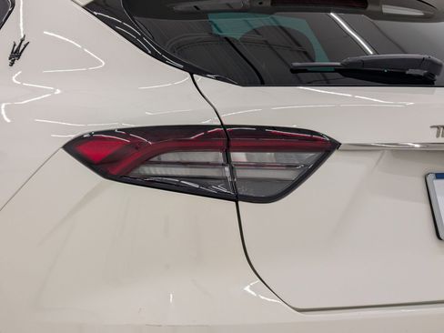 Used 2022 Maserati Levante Modena image 13