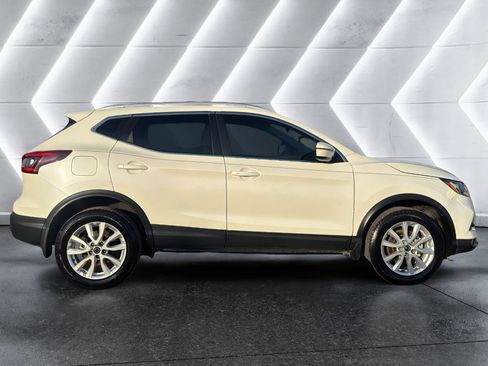 Used 2022 Nissan Rogue Sport SV image 8