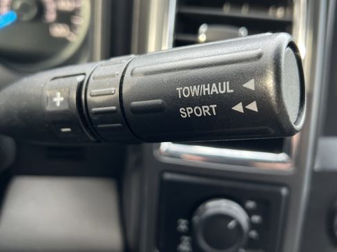 Used 2015 Ford F150 XLT w/ Equipment Group 302A Luxury image 26