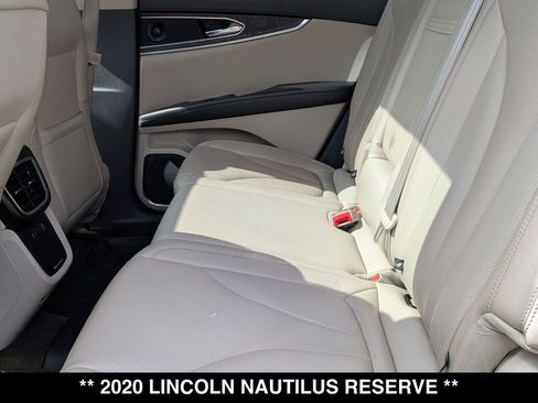 Used 2020 Lincoln Nautilus Reserve AWD/4WD image 3