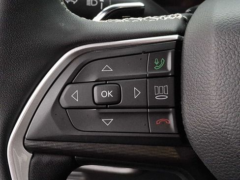 Used 2023 Jeep Grand Cherokee Altitude image 18