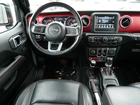 Used 2021 Jeep Wrangler Unlimited Rubicon w/ Cold Weather Group AWD/4WD image 14