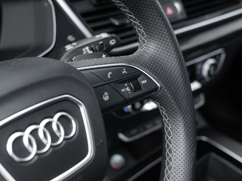 Certified 2024 Audi SQ5 Premium Plus image 12