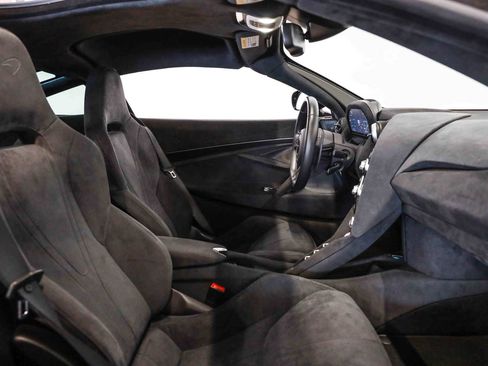 Used 2019 McLaren 720S RWD image 40