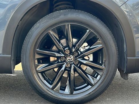 Used 2023 MAZDA CX-9 Carbon Edition image 9