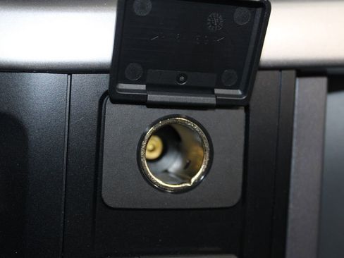 Used 2023 Ford F150 XLT w/ Trailer Tow Package image 46