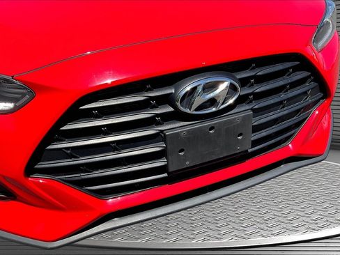 Used 2019 Hyundai Veloster 2.0 FWD image 23