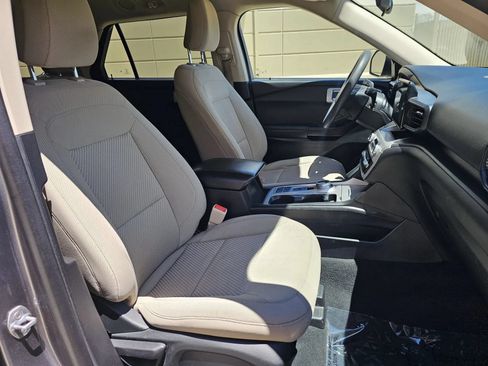 Used 2021 Ford Explorer 2WD image 14