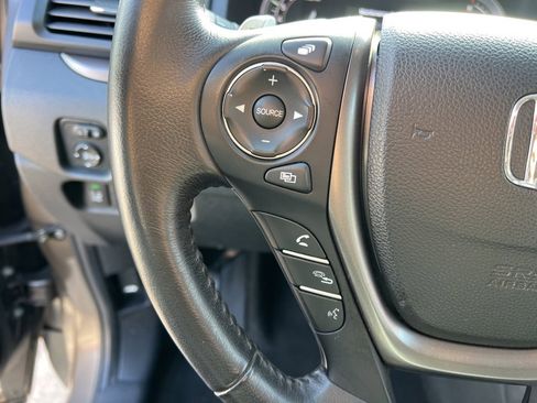 Used 2022 Honda Ridgeline RTL image 16