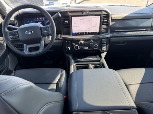 Used 2026 Ford F250 Lariat w/ Black Appearance Package image 12