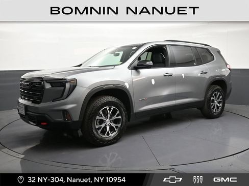 Used 2026 GMC Acadia AT4 w/ Luxury Package AWD/4WD image 1
