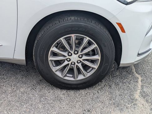 Used 2022 Buick Enclave Premium FWD image 10