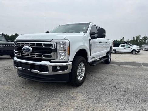 Used 2025 Ford F250 XLT w/ FX4 Off-Road Package AWD/4WD image 1