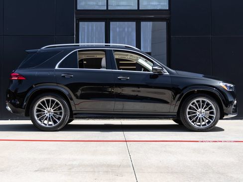 Used 2024 Mercedes-Benz GLE 350 4MATIC image 10