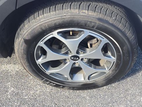 Used 2021 Kia Telluride EX image 6