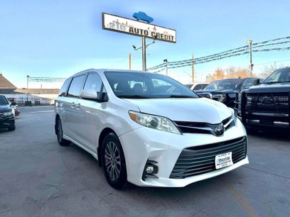 Used 2020 Toyota Sienna XLE