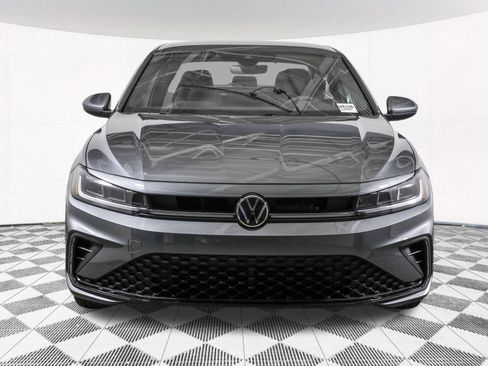 Used 2026 Volkswagen Jetta Sport FWD image 9