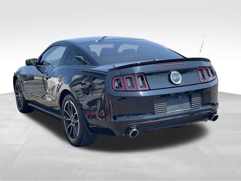 Used 2014 Ford Mustang GT Premium w/ Comfort Package RWD image 5