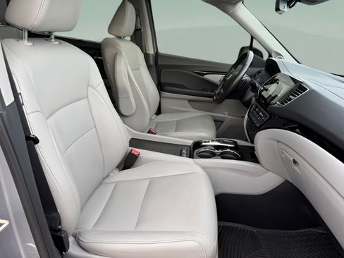 Used 2019 Honda Pilot Elite image 30