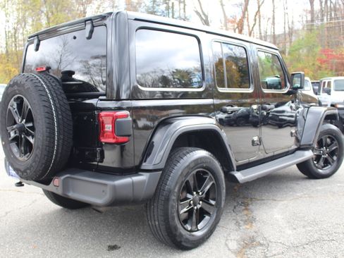 Used 2021 Jeep Wrangler Unlimited Sahara image 16