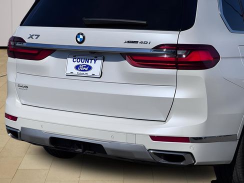 Used 2020 BMW X7 xDrive40i w/ Luxury Seating Package AWD/4WD image 46