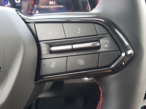 New 2026 Chevrolet Traverse RS w/ LPO, Floor Liner Package image 17