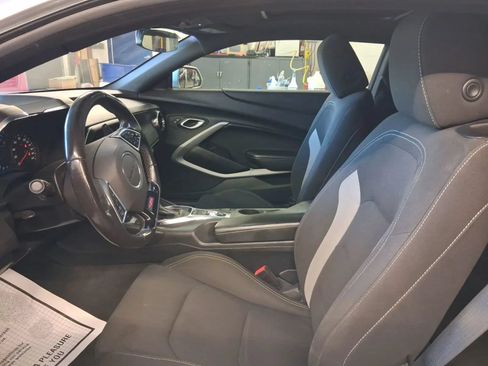 Used 2018 Chevrolet Camaro SS RWD image 10