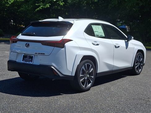 New 2026 Lexus UX 300h AWD image 4