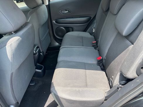 Used 2020 Honda HR-V LX image 11