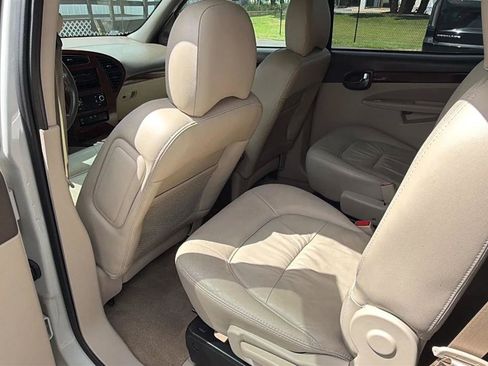Used 2007 Buick Rendezvous CXL w/ CXL Luxury Package FWD image 23