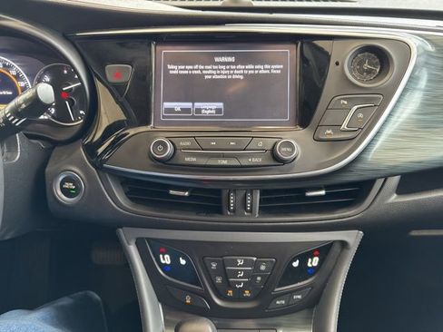 Used 2019 Buick Envision Premium image 11