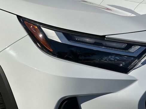 New 2025 Toyota RAV4 XLE image 31