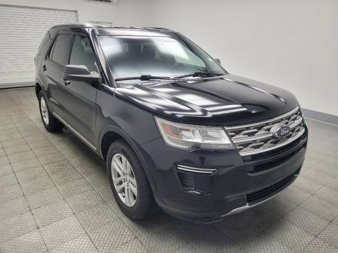 Used 2018 Ford Explorer XLT image 13