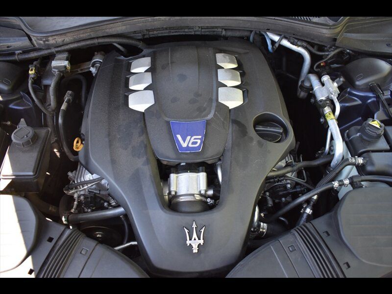 Used 2016 Maserati Quattroporte S RWD image 48