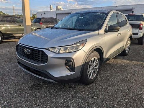Used 2024 Ford Escape Active FWD image 3