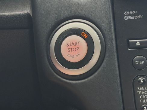 Used 2014 Nissan 370Z Touring w/ Sport Package image 27