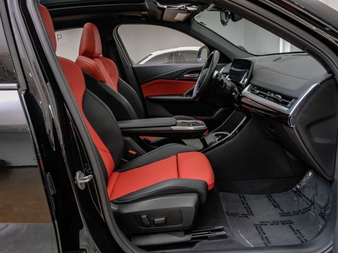 Used 2025 BMW X2 xDrive28i AWD/4WD image 35