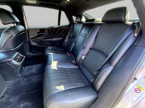 Used 2019 Lexus LS 500 AWD w/ Interior Upgrade Package image 18