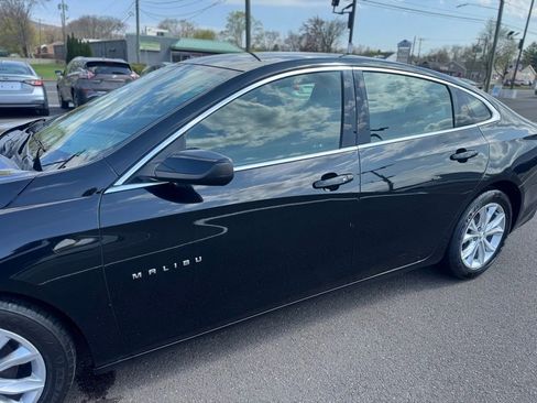 Used 2020 Chevrolet Malibu LT FWD image 9