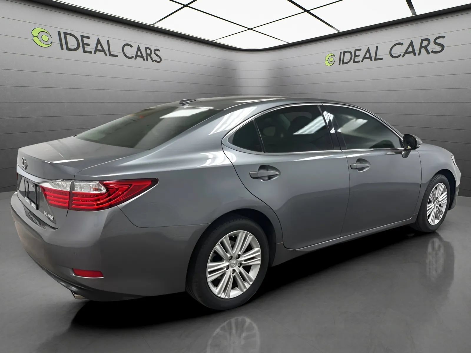 Used 2014 Lexus ES 350 w/ Premium Package FWD image 5