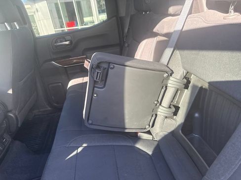 Used 2019 GMC Sierra 1500 SLE w/ SLE Value Package AWD/4WD image 18