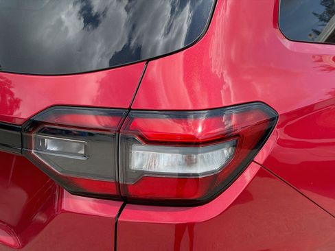 Certified 2023 Honda Pilot Touring image 28